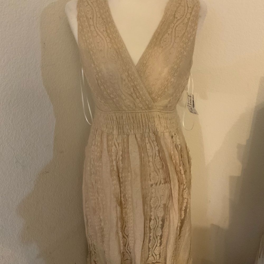 Dress Barn Beige Lace High-Low Dress new condition